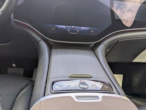 Certified 2023 Mercedes-Benz EQS 580 4MATIC SUV image 14