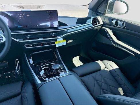 New 2026 BMW X5 sDrive40i w/ M Sport Package image 18