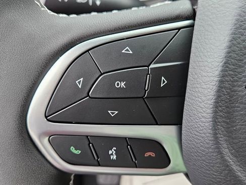 New 2026 Chrysler Pacifica Select FWD image 26