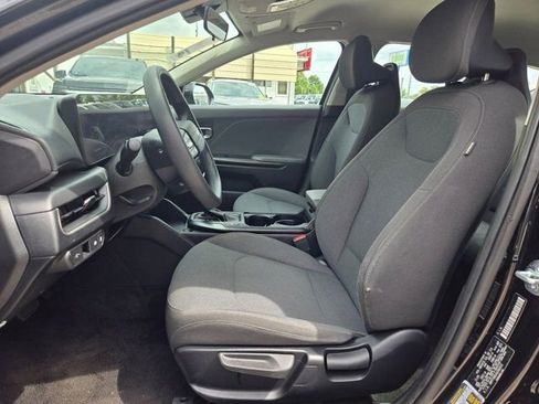 Used 2025 Kia K4 FWD image 23