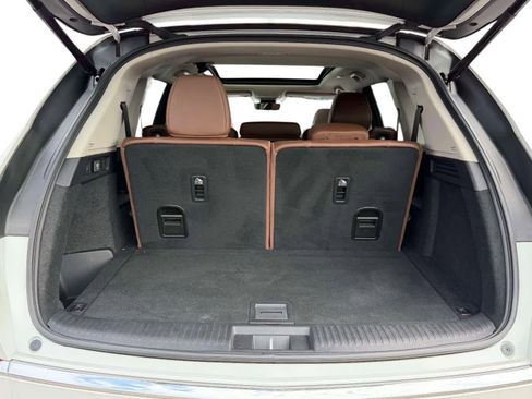 Used 2023 Acura MDX SH-AWD w/ Technology Package image 9