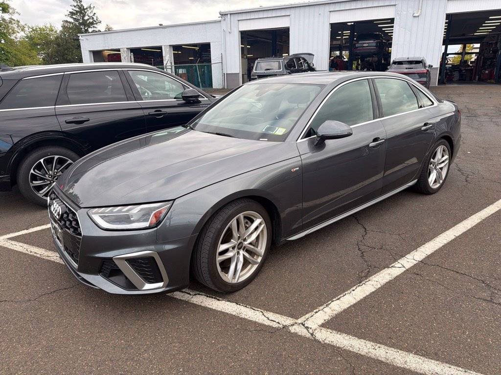 Used 2023 Audi A4 2.0T Premium w/ Convenience Package AWD/4WD image 5