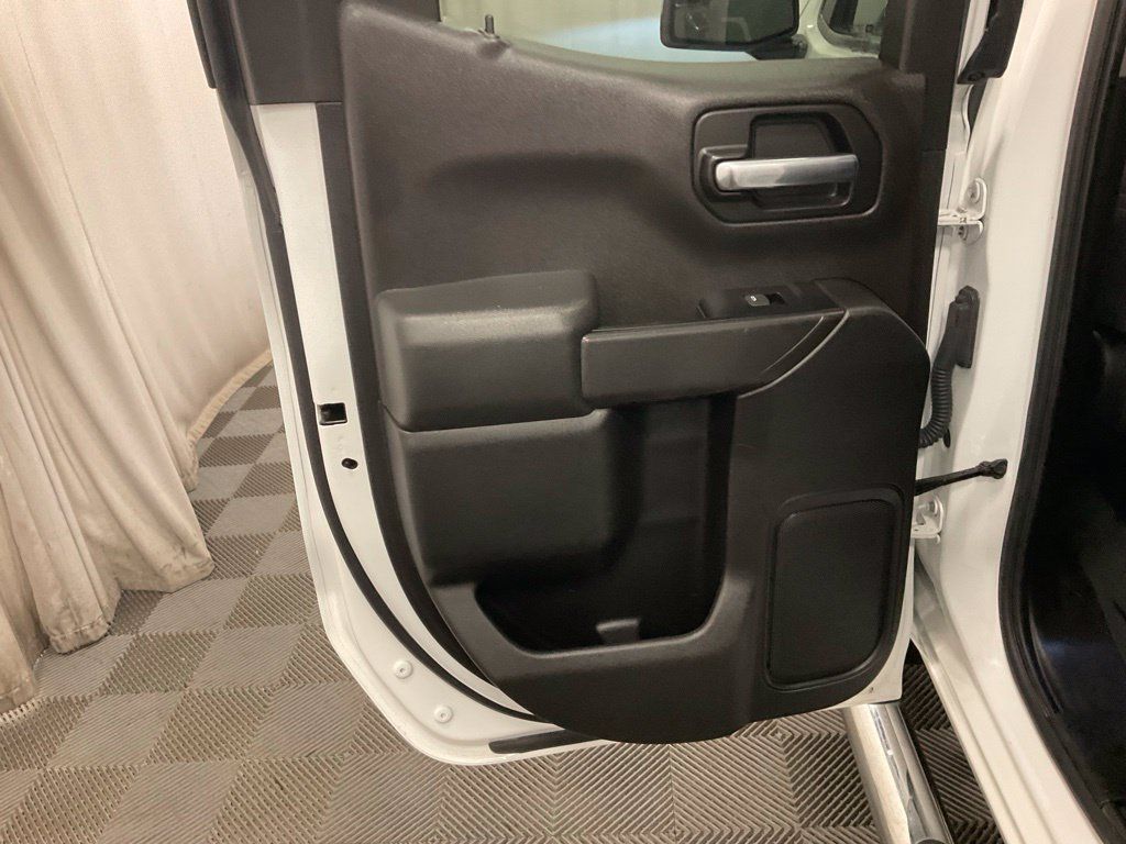 Used 2019 Chevrolet Silverado 1500 LT w/ All-Star Edition AWD/4WD image 23