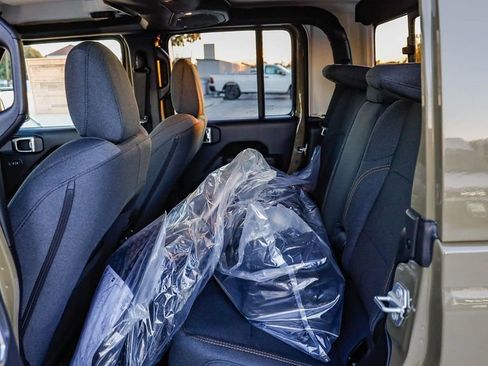 New 2026 Jeep Gladiator Sport image 20