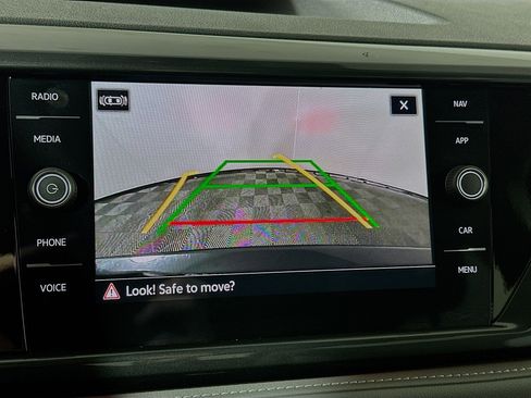 Used 2024 Volkswagen Taos SEL image 14