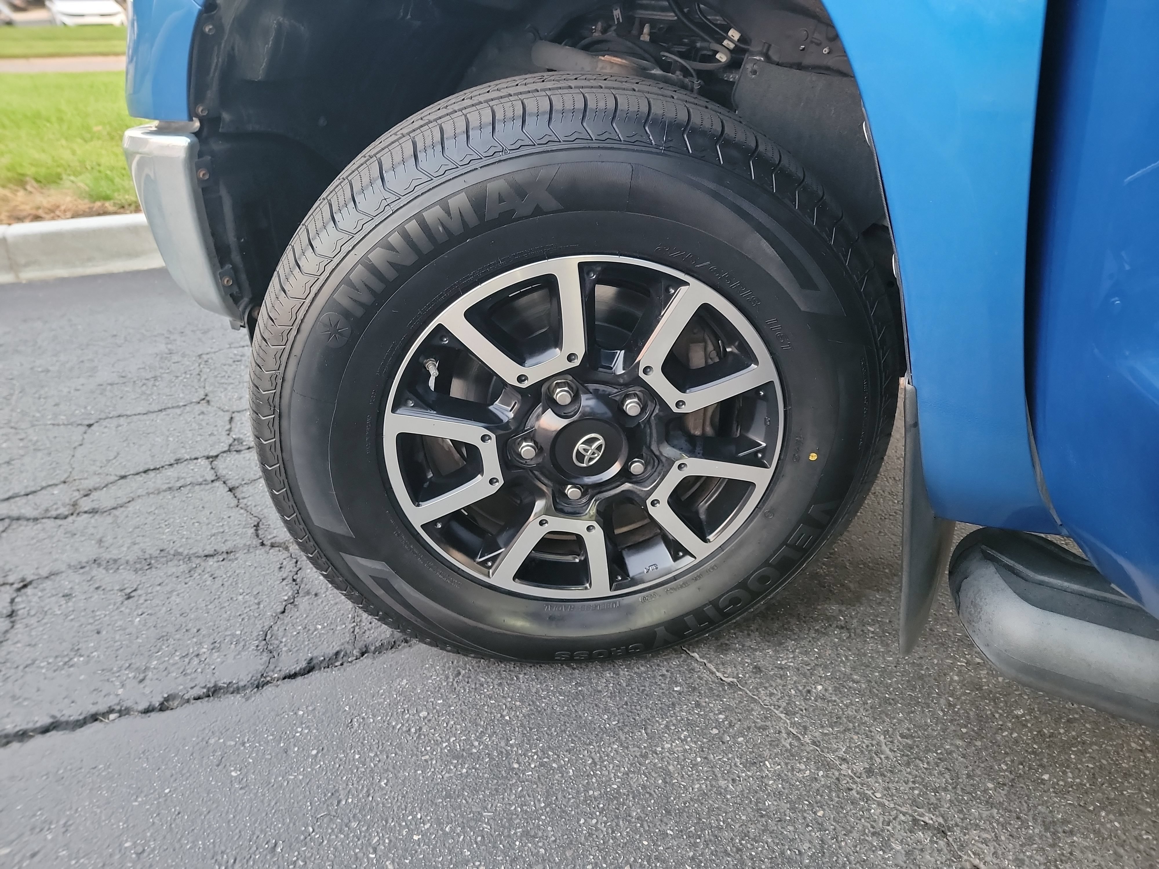 Used 2018 Toyota Tundra Limited AWD/4WD image 29
