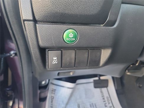 Used 2015 Honda Fit EX image 19