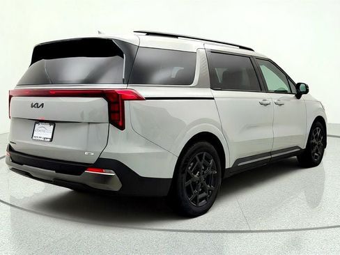 Used 2026 Kia Carnival SX w/ SX Dark Edition Package FWD image 5