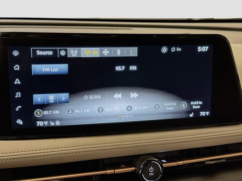 Used 2023 Nissan Ariya AWD image 21