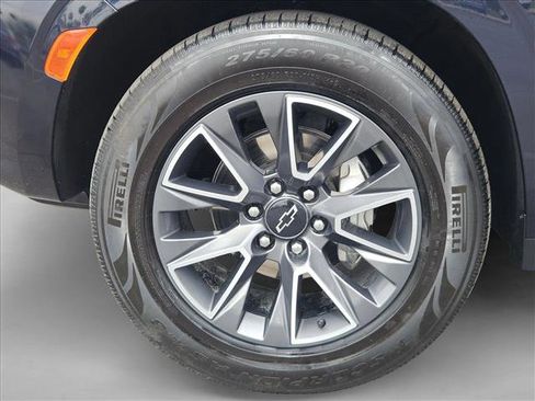 Used 2024 Chevrolet Tahoe Z71 w/ Z71 Off-Road Package AWD/4WD image 29