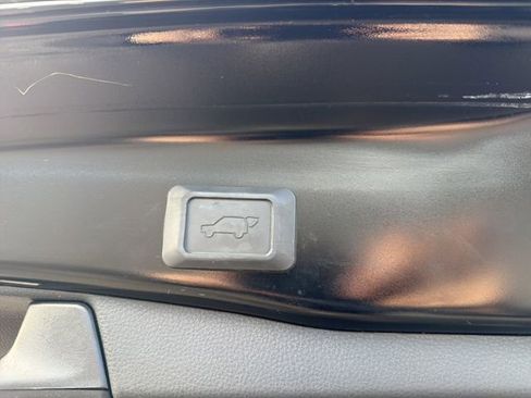 Used 2024 Toyota RAV4 XLE w/ Convenience Package image 12