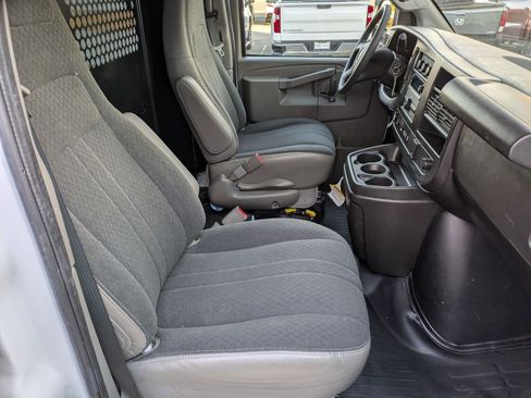Used 2024 Chevrolet Express 2500 Work Van w/ Driver Convenience Package image 27