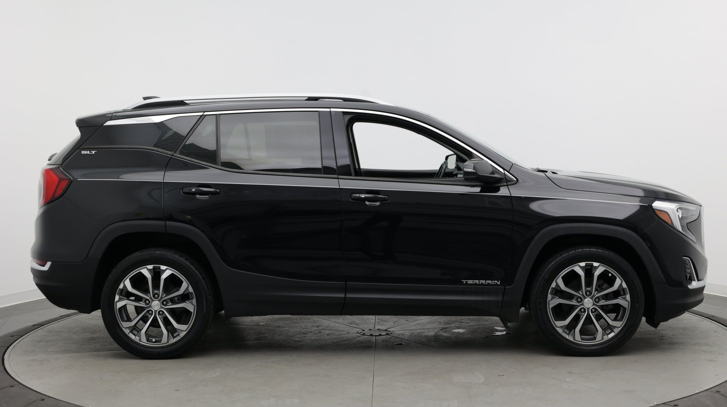 Used 2021 GMC Terrain SLT AWD/4WD image 7