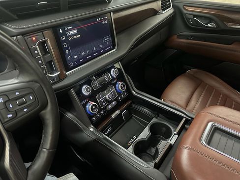 Certified 2023 GMC Yukon Denali Ultimate image 34