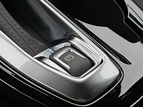 New 2025 Chevrolet Trax ACTIV w/ Driver Confidence Package image 18