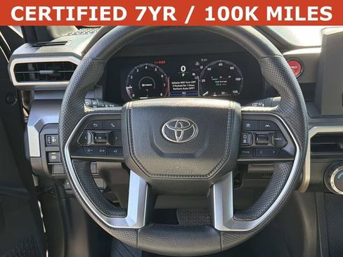 Used 2025 Toyota Tacoma TRD Off-Road AWD/4WD image 17