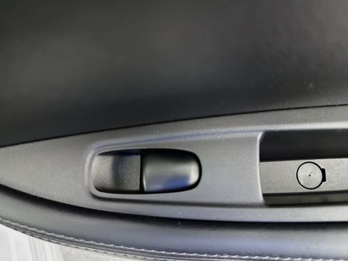 Used 2020 Nissan Rogue Sport S w/ Appearance Package FWD image 30