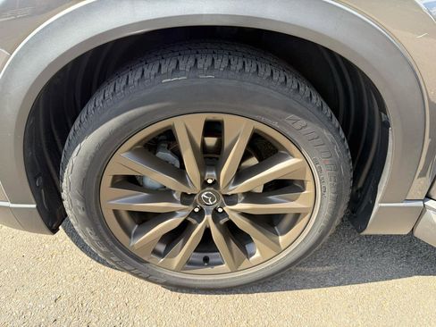 Used 2017 MAZDA CX-9 Signature image 35