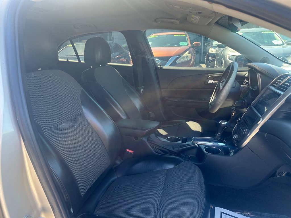 Used 2014 Chevrolet Malibu LT w/ Power Convenience Package FWD image 13