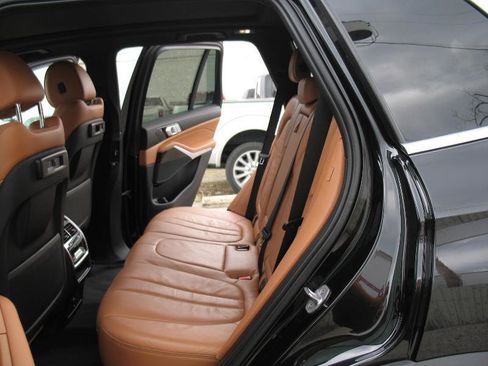 Used 2019 BMW X5 xDrive40i w/ Convenience Package image 24