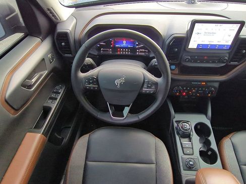 Used 2024 Ford Bronco Sport Outer Banks w/ Tech Package image 16