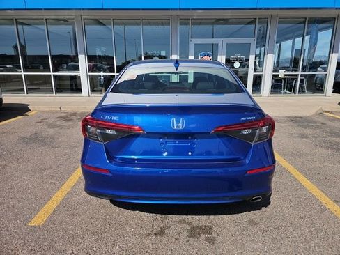 Used 2024 Honda Civic Sport image 4