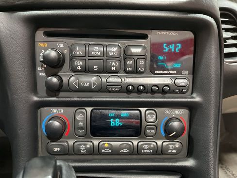 Used 1999 Chevrolet Corvette Convertible w/ Performance Handling Pkg image 29