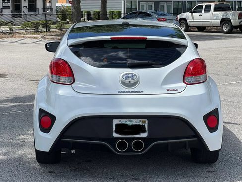 Used 2016 Hyundai Veloster Turbo FWD image 8