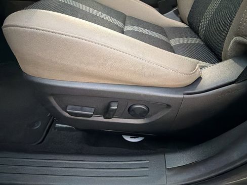 Certified 2025 MAZDA CX-50 AWD 2.5 S w/ Premium Package image 14