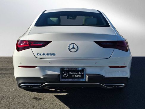 Used 2025 Mercedes-Benz CLA 250 image 5