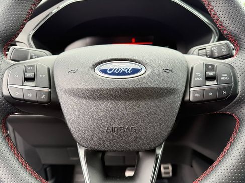 Used 2023 Ford Escape ST-Line AWD/4WD image 18