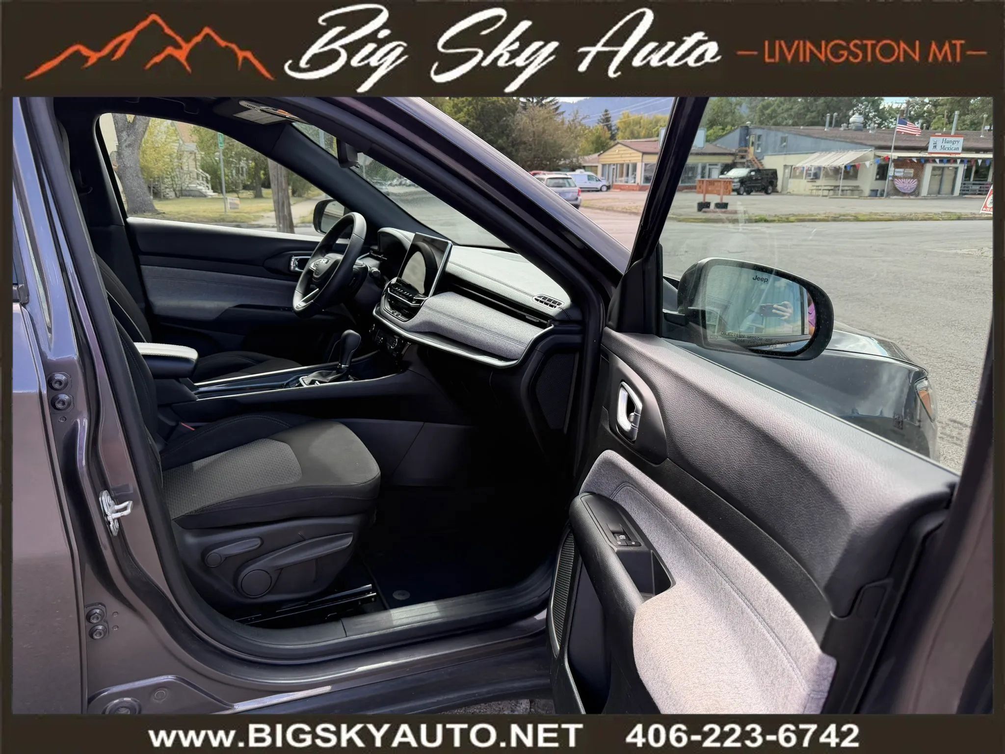 Used 2024 Jeep Compass Sport AWD/4WD image 18