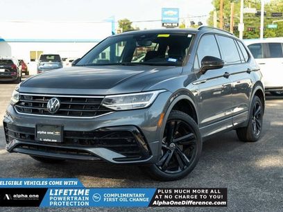 Used 2024 Volkswagen Tiguan SE R-Line