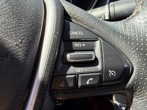 Used 2017 Nissan Maxima 3.5 SV FWD image 17