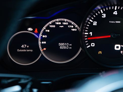 Certified 2017 Porsche Panamera image 17