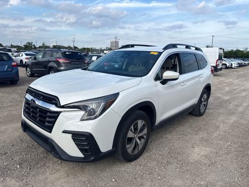 Used 2024 Subaru Ascent Premium w/ Convenience Package AWD/4WD image 1