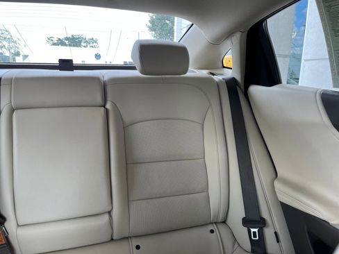 Used 2024 Chevrolet Malibu LT image 37