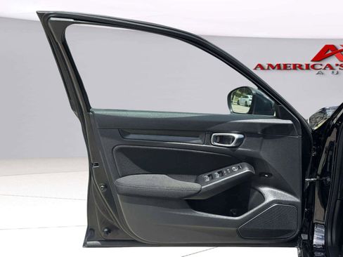 Used 2023 Honda Civic Sport image 17