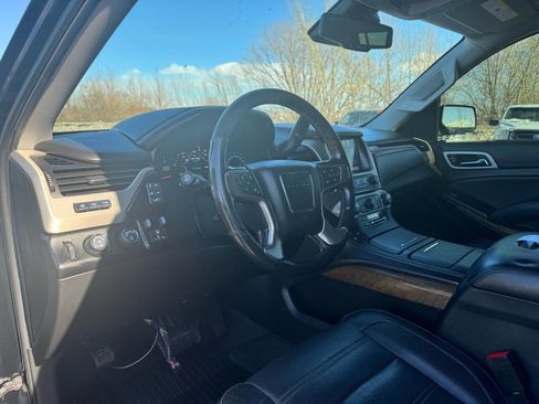Used 2020 GMC Yukon XL Denali w/ Denali Ultimate Package image 21