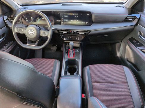 Used 2025 Nissan Kicks SR image 15