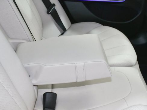 Used 2025 Mercedes-Benz E 450 4MATIC Sedan image 56