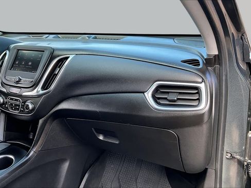 Used 2020 Chevrolet Equinox LT FWD image 18