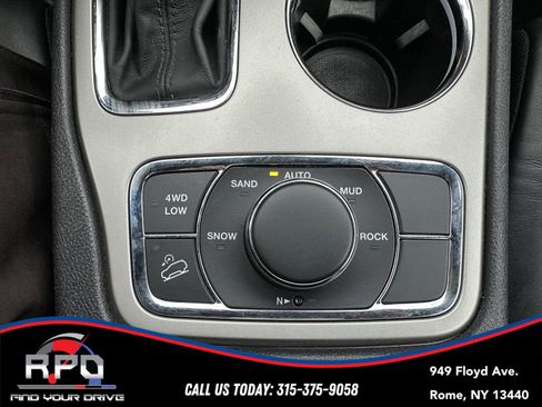 Used 2019 Jeep Grand Cherokee Limited w/ Luxury Group II image 25