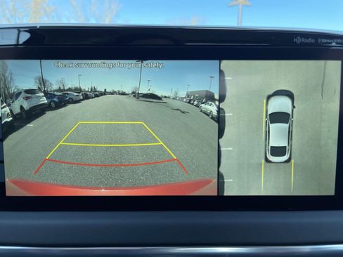 Used 2021 Hyundai Sonata Limited w/ Preferred Accessory Package image 18