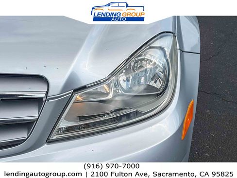 Used 2012 Mercedes-Benz C 250 Sedan image 7