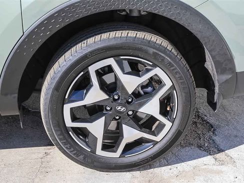 Used 2023 Hyundai Santa Cruz Limited image 9