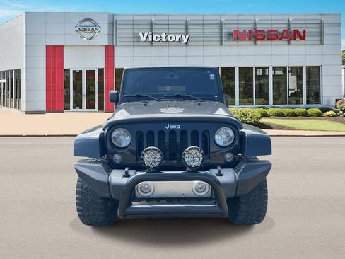 Used 2015 Jeep Wrangler Sahara w/ Connectivity Group AWD/4WD image 2