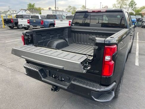 New 2026 Chevrolet Silverado 1500 ZR2 AWD/4WD image 7