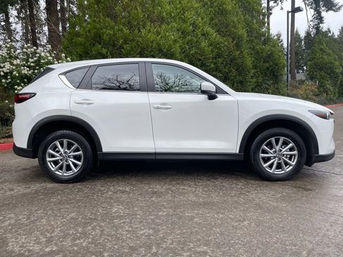 Used 2023 MAZDA CX-5 AWD 2.5 S w/ Preferred Package image 3