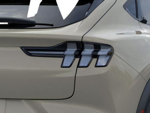 New 2026 Ford Mustang Mach-E Select RWD image 21